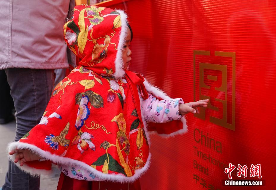 北京西城法院解读“加班”：全年工时不能超过2000小时