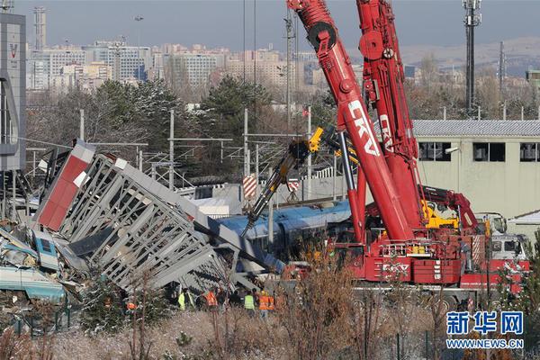 俄客机事故：俄航承诺向遇难者家属赔偿50万元